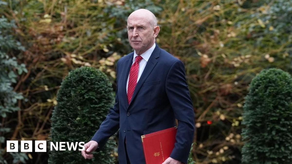 Ministerstvo obrany plánuje sjednotit všechny zpravodajské služby pod jednu organizaci