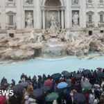 Turisté budou muset zaplatit 2 € za blízký pohled na fontánu vŘímě