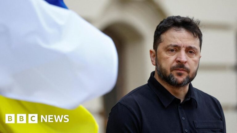 Ukrajina je připravena na volby, pokud její partneři zajistí bezpečnost, tvrdí Zelenskyj