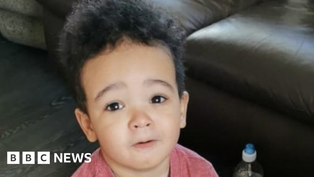 Vyšetřování smrti dítěte v Irsku: co zatím víme