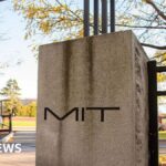 Zastrašující útok na profesora MIT v Massachusettsu skončil smrtí